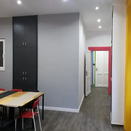 Day And Night Hostel